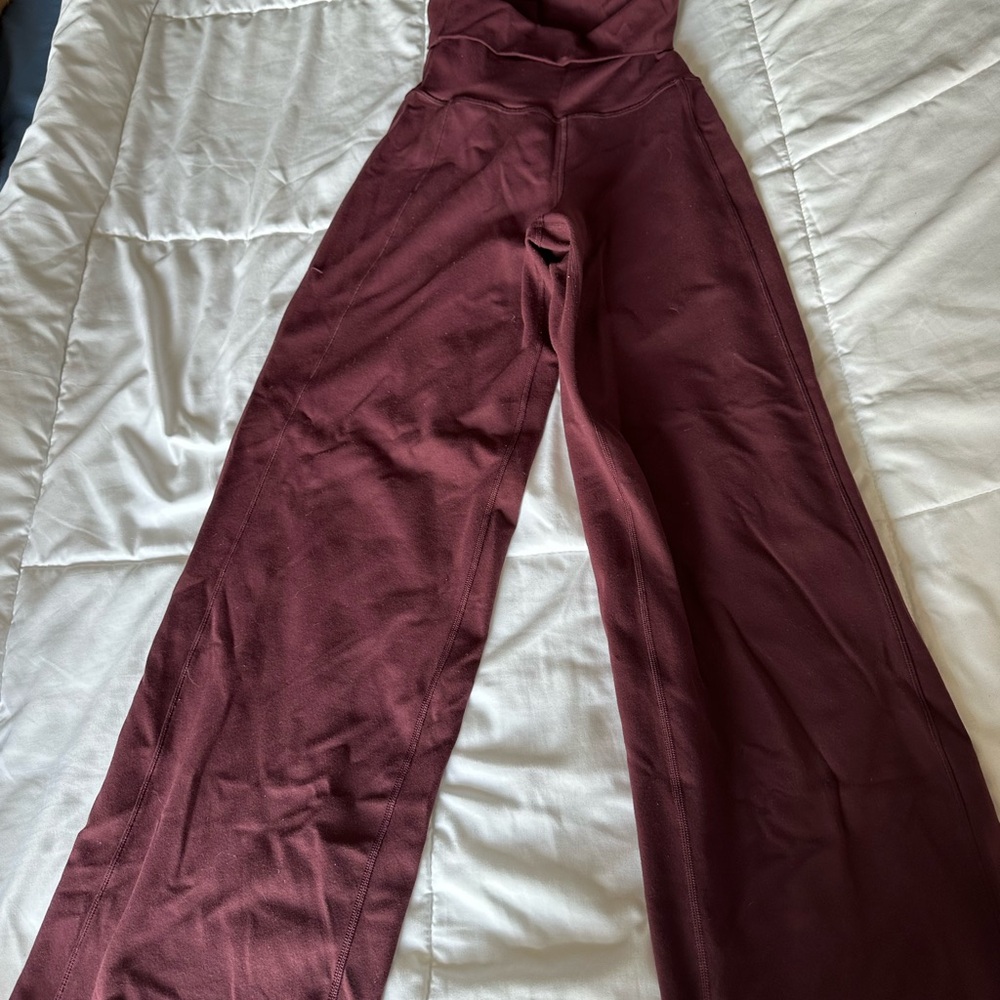 Lululemon straight leg pants